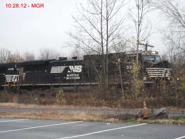 Sightings 10.28.12  /  Southbound at Hudson