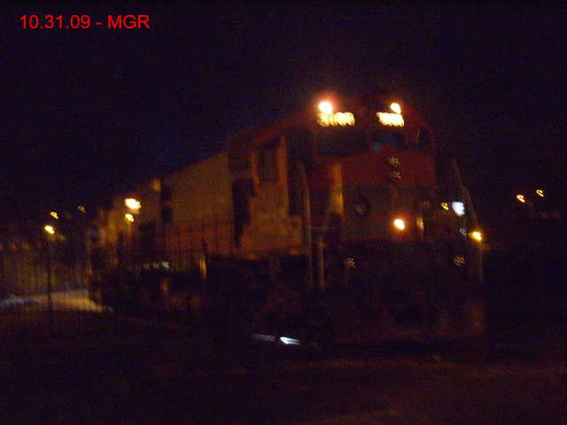 Sightings 10.31.09 / Circus Train Cars, D-L at Night