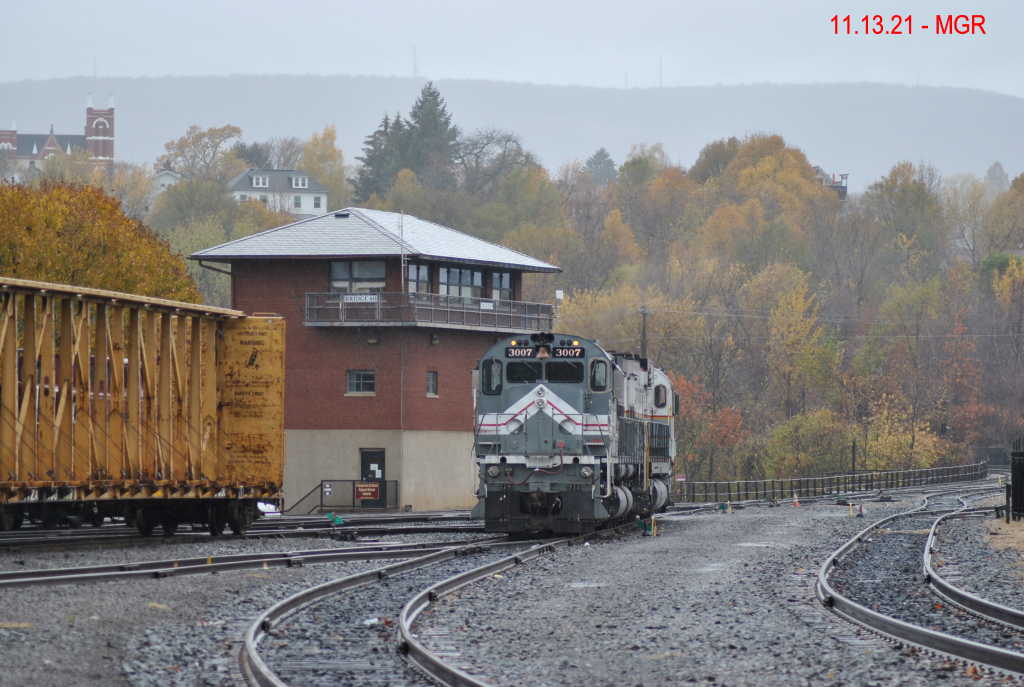 Sightings 11.13.21  / DL On Rainy Day