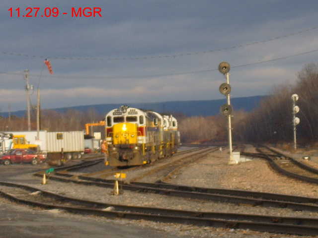 Sightings 11.27.09 / D-L Light at Taylor Yard