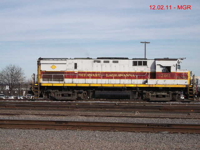Sightings 12.02.11  /  DL Shifting Cars at Steamtown Yard