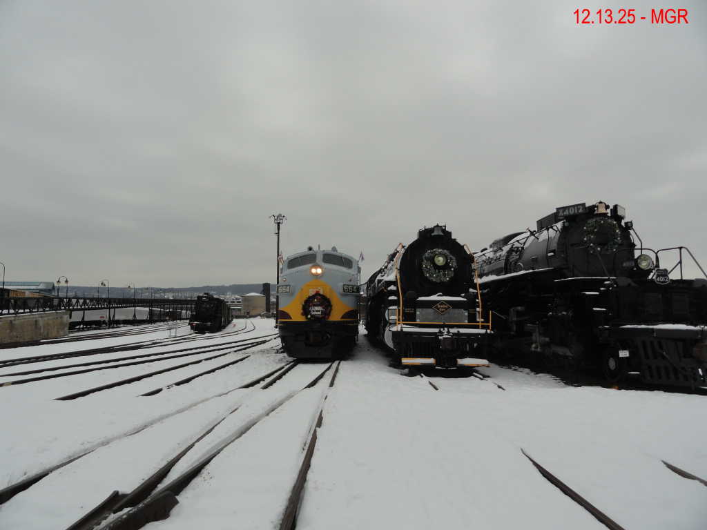 Sightings 12.13.25 /  North Pole Limited At Steamtown