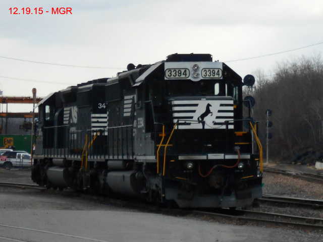 Sightings 12.19.15  /  NS Units In Taylor Yard