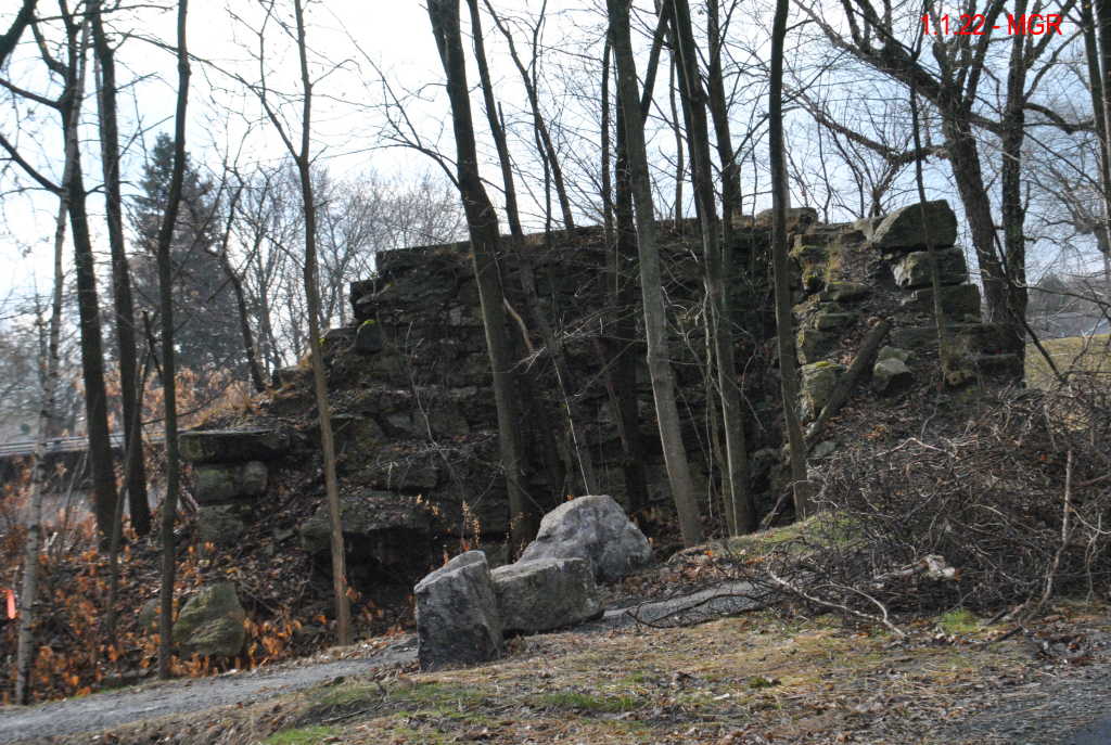 O&W Abutment Near Parker Street, Marvine Trail 