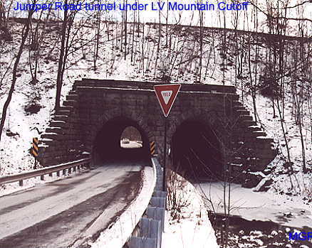 Tunnel, Jumper Road